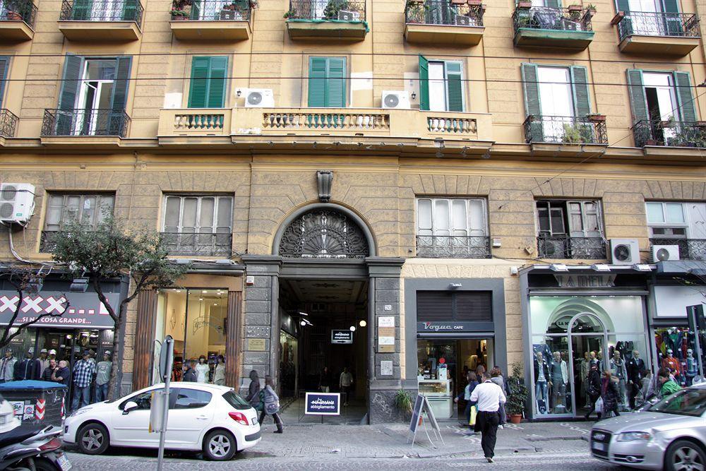 Viaggio A Napoli B&B Экстерьер фото