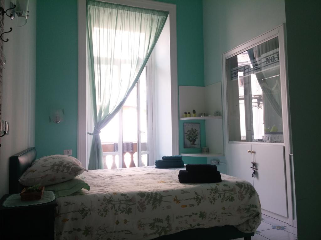 Viaggio A Napoli B&B Экстерьер фото
