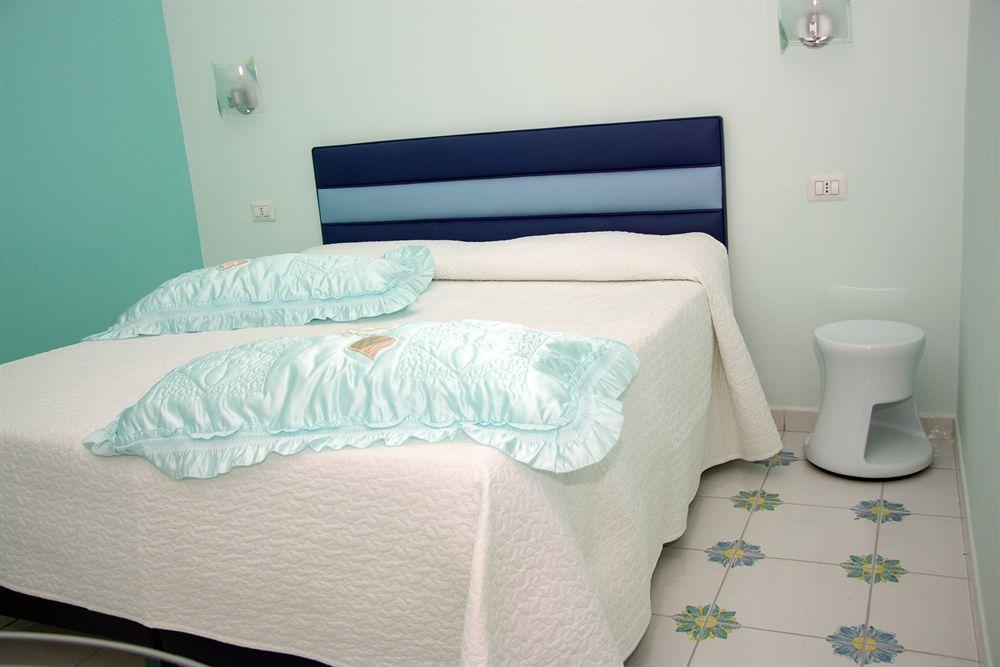 Viaggio A Napoli B&B Экстерьер фото